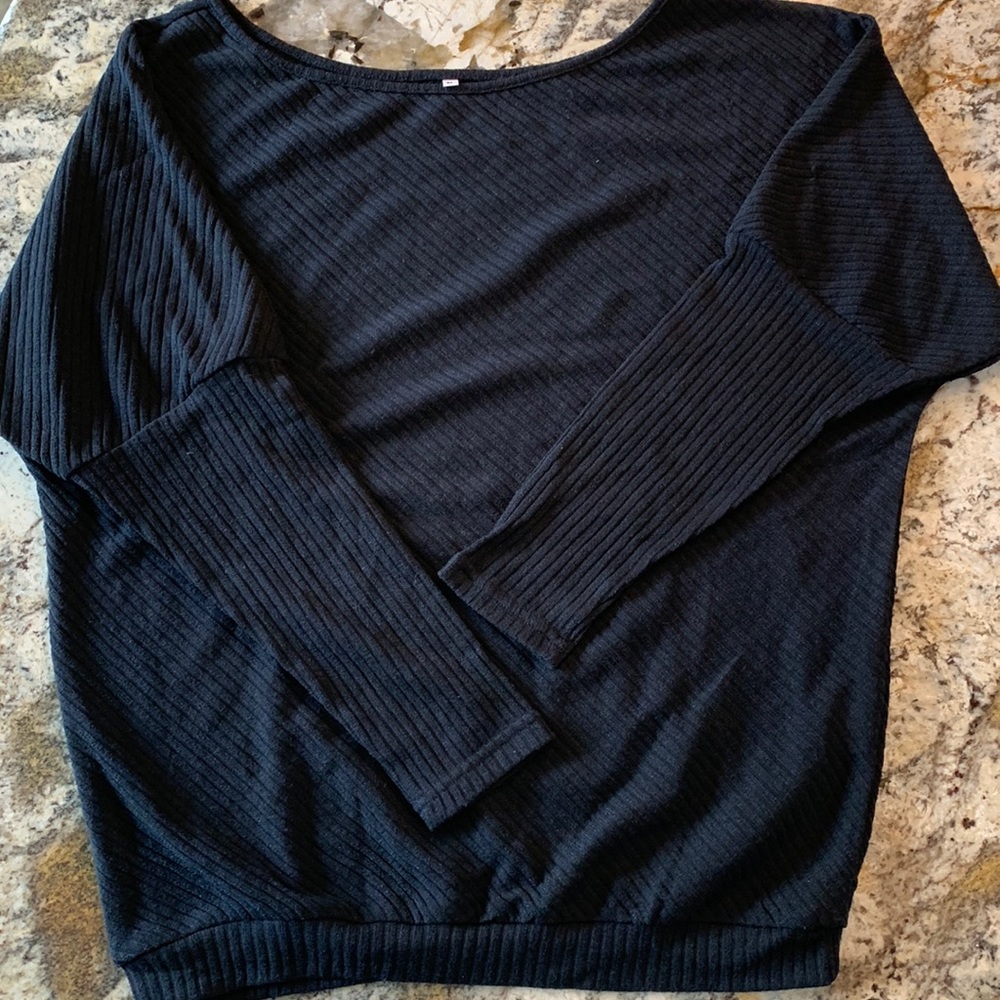 NWOT Women’s size Medium Boatneck Ribbed Sweater